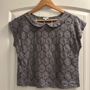Lily White gray lace pan-collar pullover blouse top